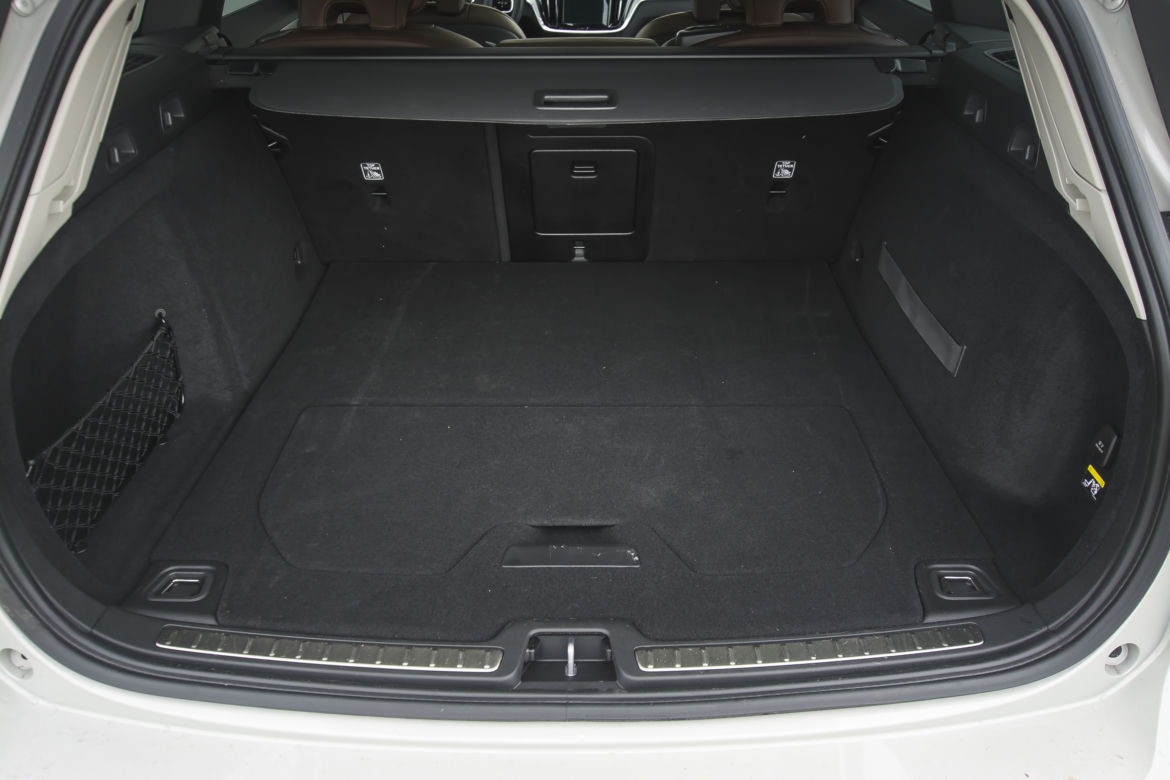 Volvo V60 D4 8AT Inscription