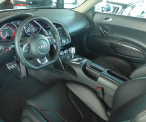 Fit Lovers kupili sobie nowy samochód z silnikiem V10. To sportowe coupe kosztuje krocie!