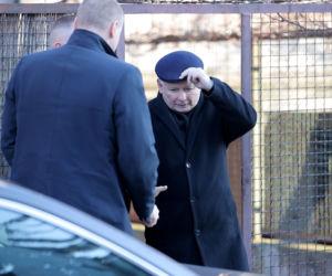  Dach u Kaczyńskiego grozi zawaleniem. Kuzyn ostrzega przed tragedią