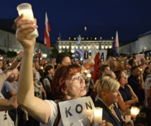 Protesty pod Pałacem Prezydenckim