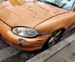 Rozbita Mazda MX-5 - wypadek na trasie S8 w Warszawie