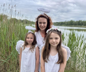 Anielskie skrzydła nad zalewem Piachy. Morsujące Wiedźmy Świętokrzyskie w wyjątkowej akcji o świcie!