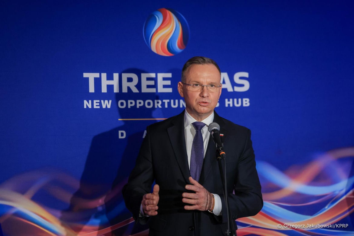 Prezydent Andrzej Duda w Davos. "Ukraina musi zwyciężyć"