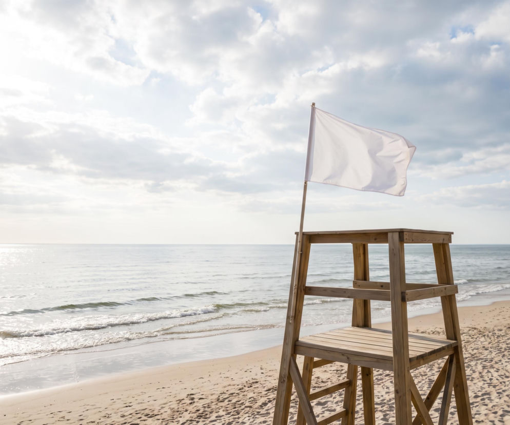 Sinice Ustka. Czy w Ustce można się kąpać 15.07? Flaga, warunki pogodowe