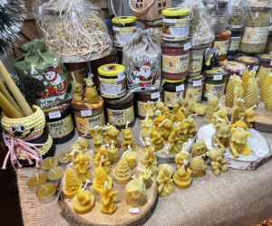 Pokémony, różowe gofry i zaskakujące różnice w cenach. Porównaliśmy łódzkie jarmarki