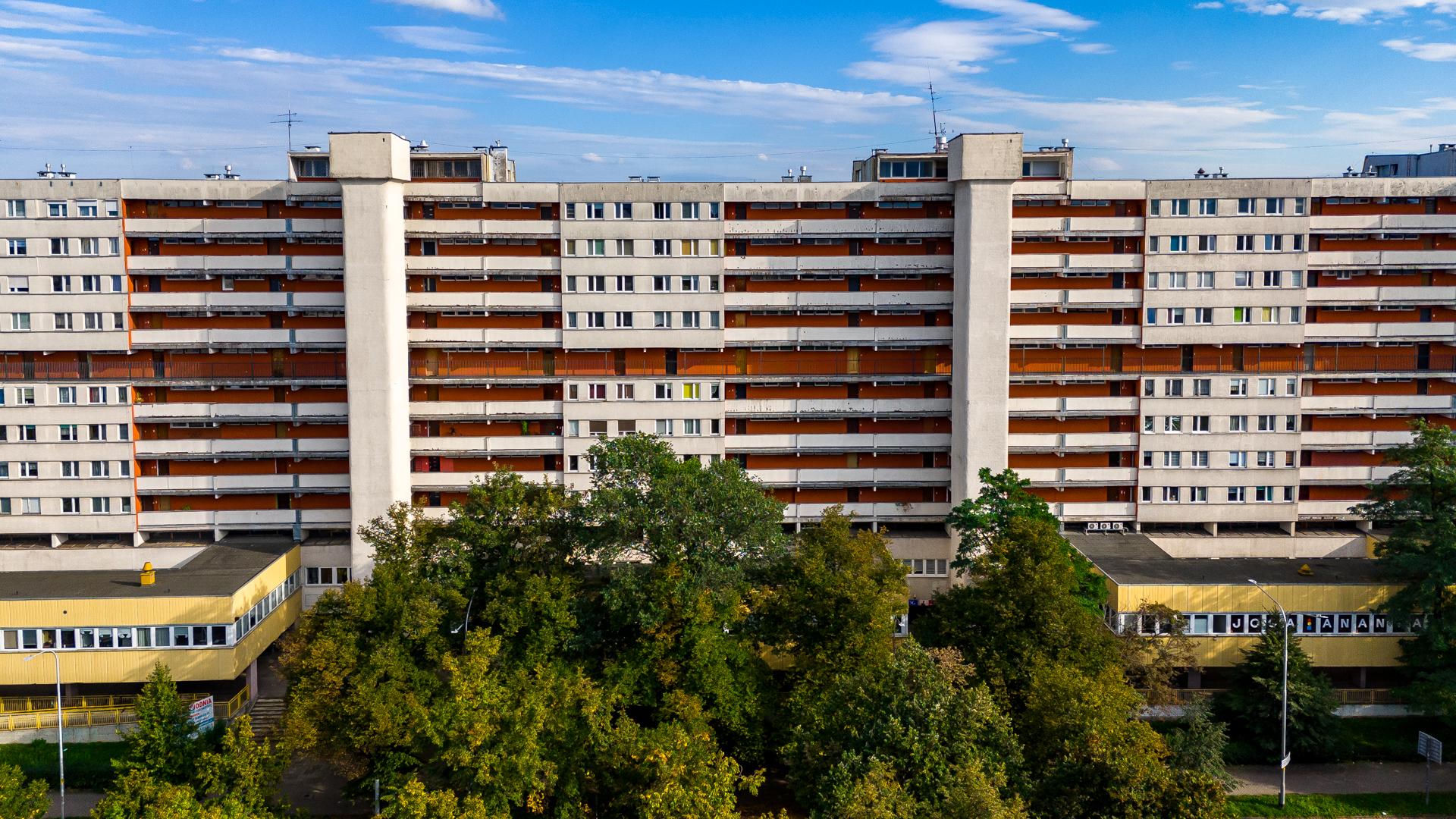 Galeriowiec przy Powstańców Śląskich we Wrocławiu