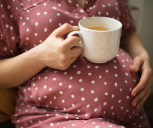 Naturalne nie zawsze znaczy bezpieczne. Zioła, na które trzeba uważać w ciąży