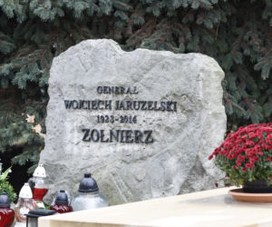 Grób gen. Wojciecha Jaruzelskiego