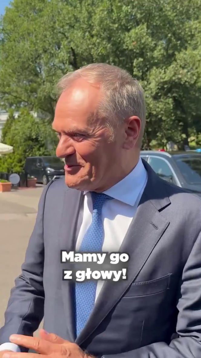 Artur Barciś chciał sprawdzić czy Tusk nosi perukę