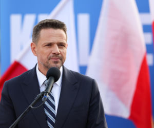 Tyle można zarobić w stołecznym ratuszu. Niektórzy mają wypłatę wyższą niż Trzaskowski! 