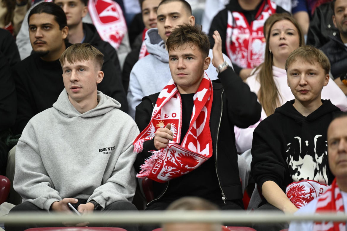 Kibice na meczu Polska - Rumunia. Znajdź się na zdjęciach z Narodowego!