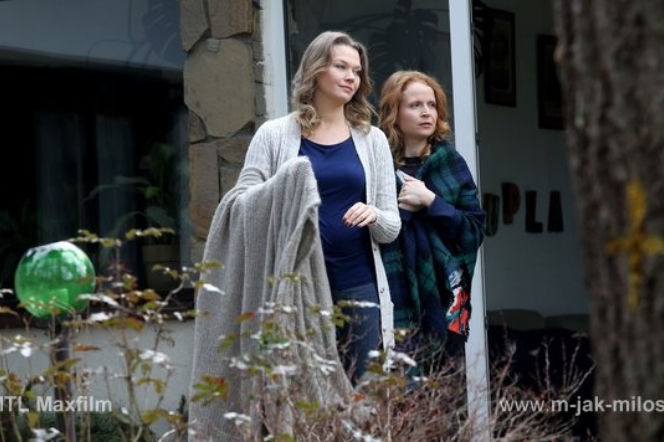 M jak miłość odc. 1150. Anna (Tamara Arciuch), Ewa (Dominika Kluźniak)