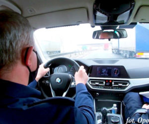 Ale FLOTA! Takimi samochodami policjanci patrolowali A4!