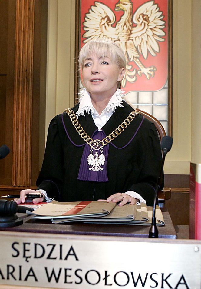 Pamiętacie sędzię Annę Marię Wesołowską? Tak dziś wygląda gwiazda telewizji. Aż trudno uwierzyć, że ma 71 lat!