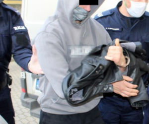 Pseudokibic z Białegostoku podejrzany o podpalenie mieszkania podczas Marszu Niepodległości