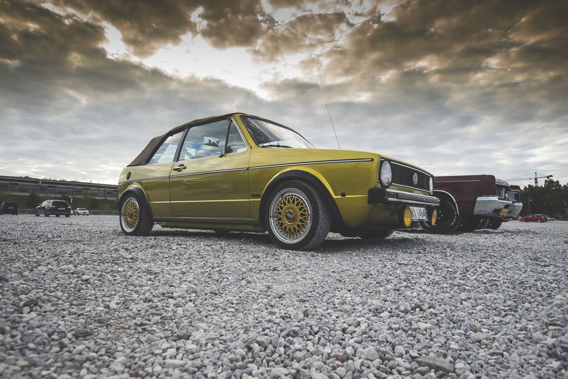 Spotkanie Youngtimer Warsaw pod PGE Narodowym
