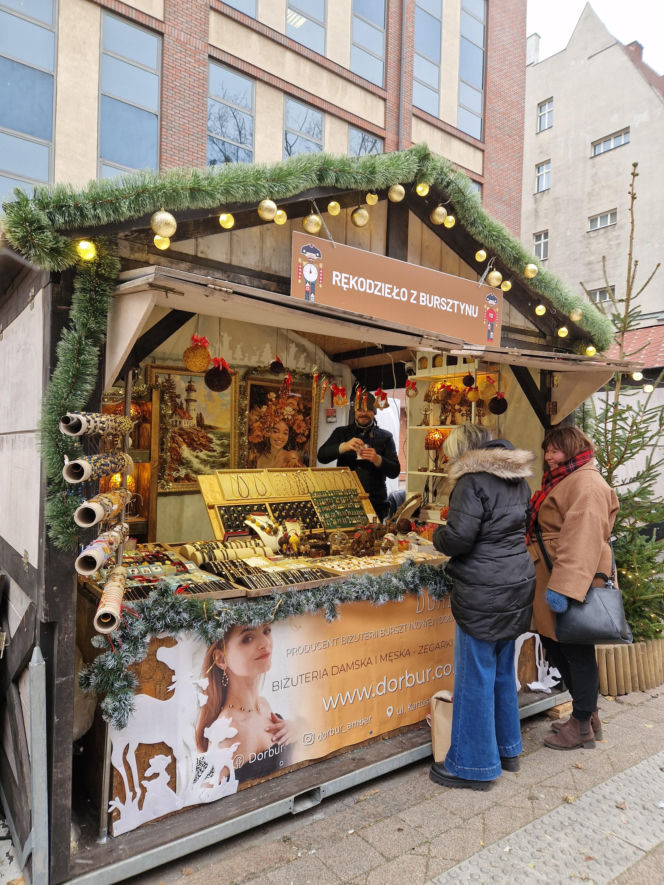 Gdański Jarmark Bożonarodzeniowy 2025: Ceny z kosmosu? Sandwich za 89 zł i grzaniec za...