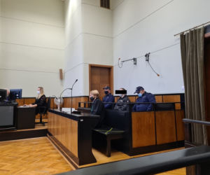 Dostawca pieczywa skatowany na śmierć bejsbolem w Jaworniku Polskim. Sąd skazał Adama Sz. na dożywocie [ZDJĘCIA]