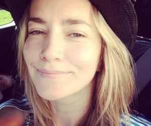 Kamilla Baar Instagram