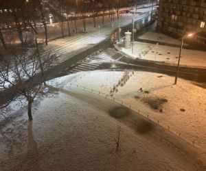 Warszawa pod śniegiem. Szykuje się powrót zimy w stolicy? [ZDJĘCIA] 