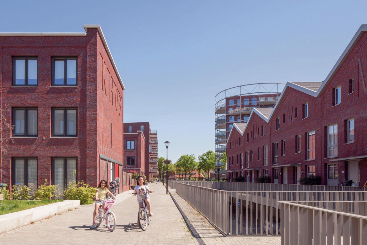 Domy jak gazometry - Villa Industria w Hilversum