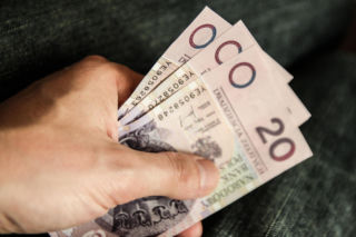 W Dniu Edukacji Narodowej związkowcy mówią o podwyżce pensji dla nauczycieli 