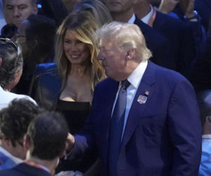 Melania Trump w skórze na urodzinach męża