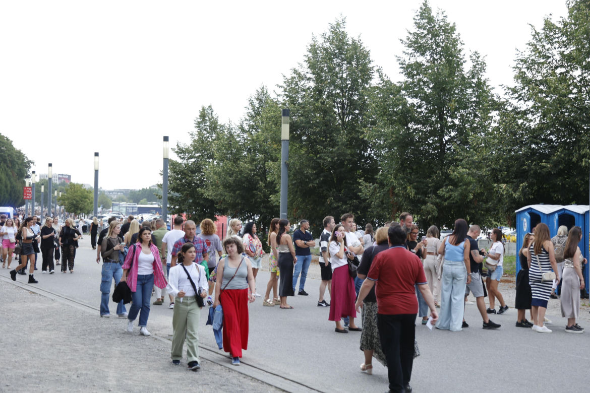 Koncert Jennifer Lopez w Warszawie (25.07.2025) - część pierwsza. Organizatorem koncertu jest Prestige MJM