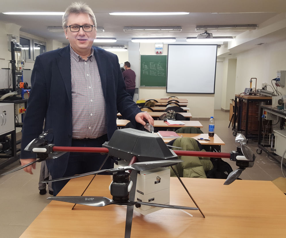 dron do badania powietrza