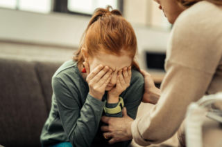 Tych pytań nienawidziłyśmy, a teraz same zadajemy je nastolatkom. „Najlepiej ugryźć się w język”