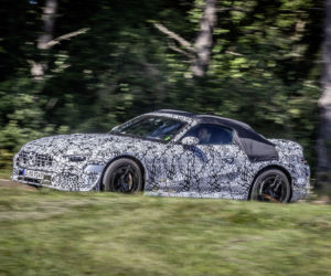 (2022) Mercedes-AMG SL w kamuflażu