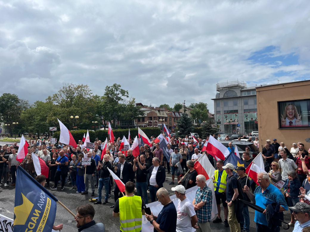 Protest Konfederacji w Siedlcach zgromadził ok. 600 osób