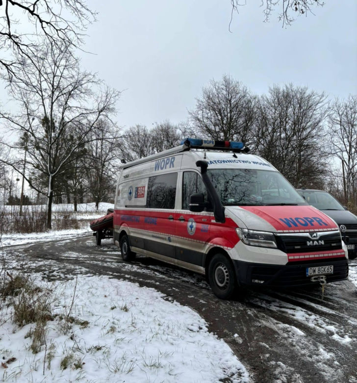 Tragedia przy moście Milenijnym we Wrocławiu. Z rzeki wyłowiono ciało starszego mężczyzny