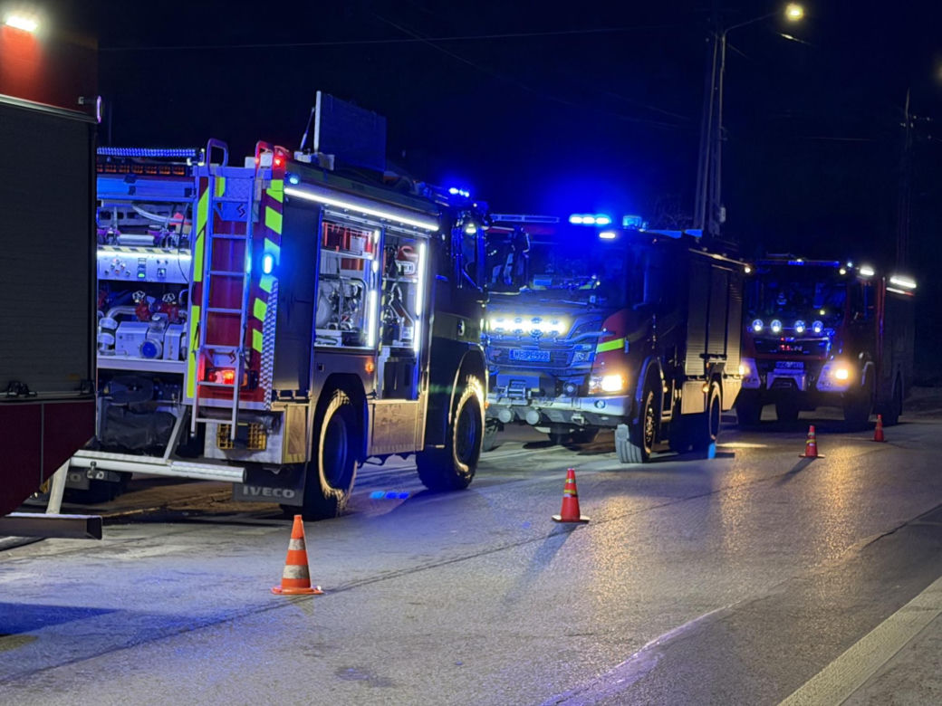 Tragiczny pożar domu pod Warszawą! Dwie osoby nie żyją