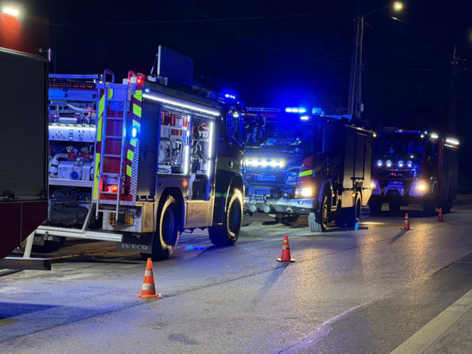 Tragiczny pożar domu pod Warszawą! Dwie osoby nie żyją