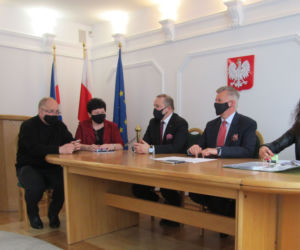 Społecznicy podpisali umowy w połczyńskim ratuszu 