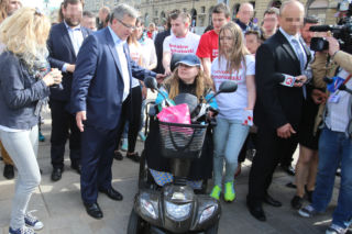 PIS NASYŁA DZIAŁACZY NA KOMOROWSKIEGO.