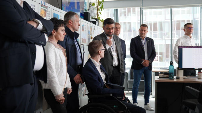 17-letni Dominik w siedzibie PKP na zaproszenie przewoźnika