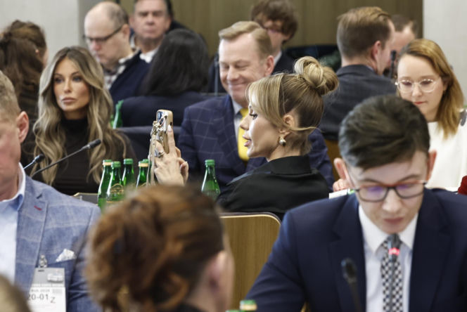 Niebywałe, do czego poseł PiS porównał strzelanie petardami. Doda aż złapała się za głowę! Szok