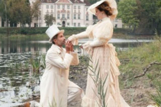 Na sygnale. Benio i Basia idą wreszcie na randkę