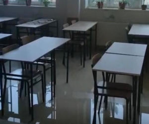 Awaria w szkołach w Lesznie. Zalane klasy w SP nr 3 i sala gimnastyczna w SP nr 9