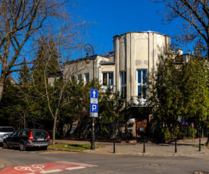 Willa z basztą na Saskiej Kępie. Wszystko, tylko nie dom