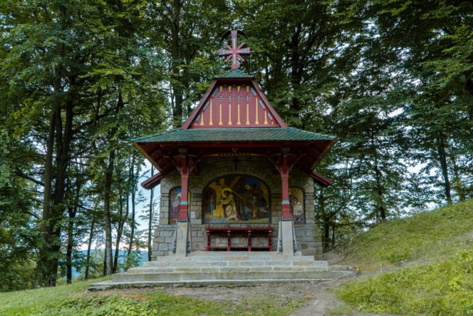 Stacje drogi krzyżowej proj. Dušana Jurkoviča