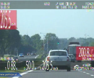 Pędzili krajową siódemką z prędkością 200 km/h