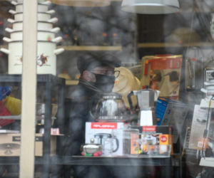 Zbyszek Zamachowski urządza się bez Moniki