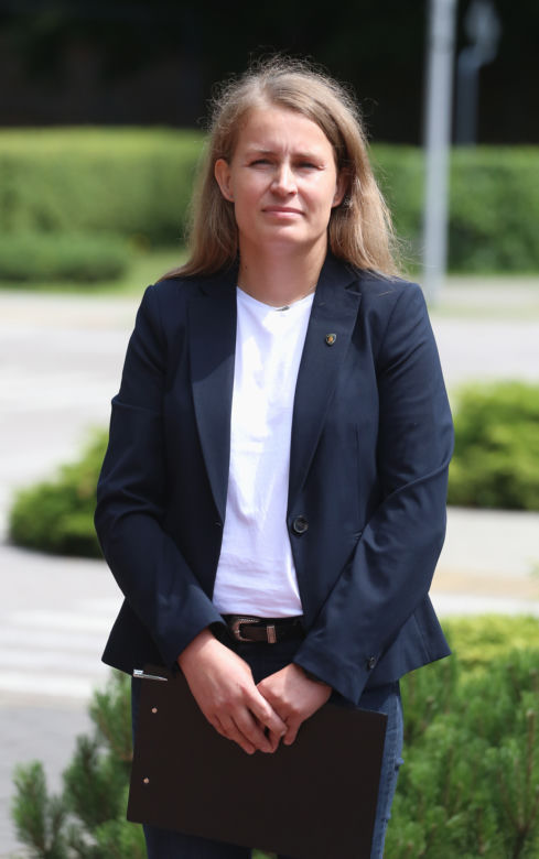 Nowa komendant straży miejskiej wywalczyła podwyżki! Trzaskowski sypnął groszem