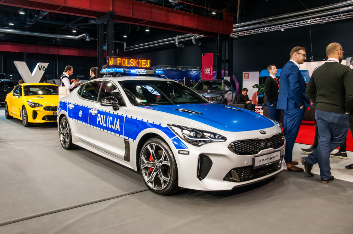 Kia Stinger GT, oznakowany radiowóz