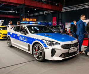 Kia Stinger GT, oznakowany radiowóz