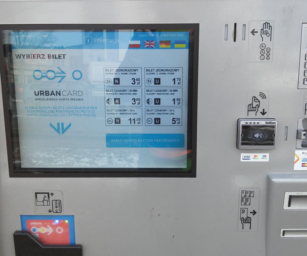 Bilety można kupić w automatach na przystankach oraz w autobusach i tramwajach