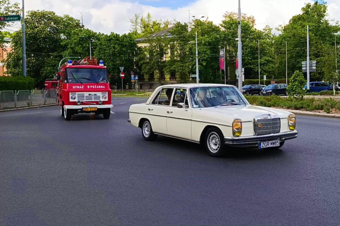 Parada zabytkowych pojazdów w Szczecinie